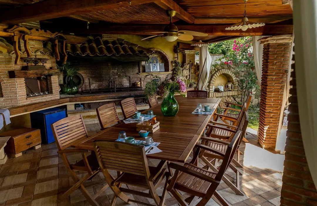 Cavalieri B&B-1